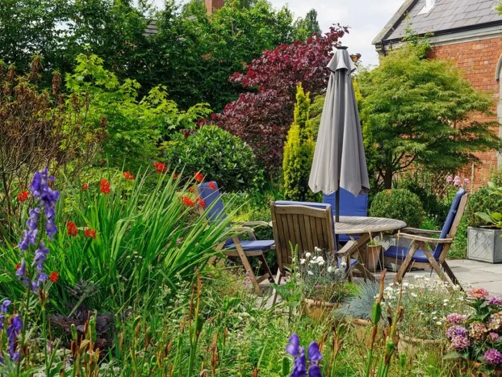 How to Design a Backyard Garden Layout